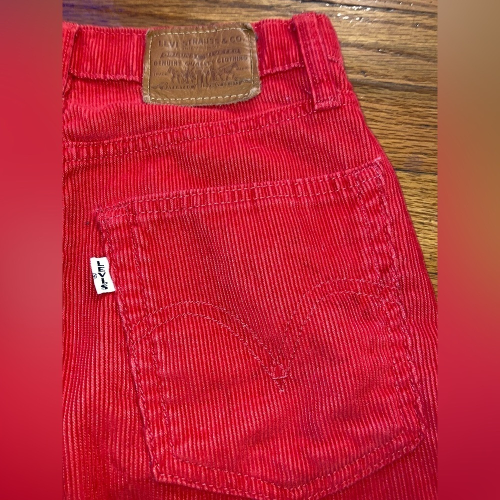 𝅺levi Strauss size 24 vintage y2k red Valentine’s Day corduroy miniskirt - Picture 2 of 15